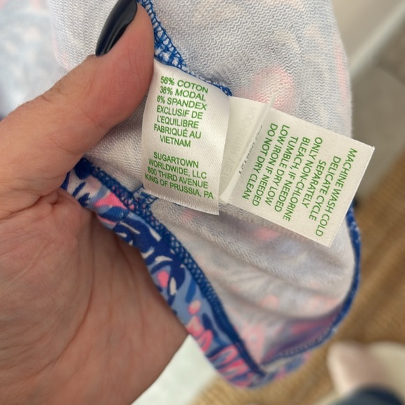 Lilly Pulitzer | UPF 50+ Leona Zip Up Jacket    Takin it Easy- Size Small - Picture 5 of 7